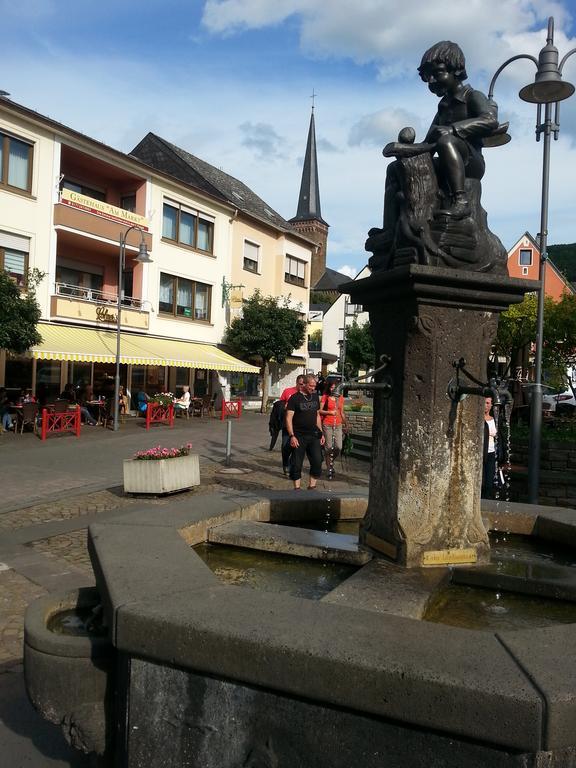 Pension "Am Markt" Трайс-Карден Экстерьер фото